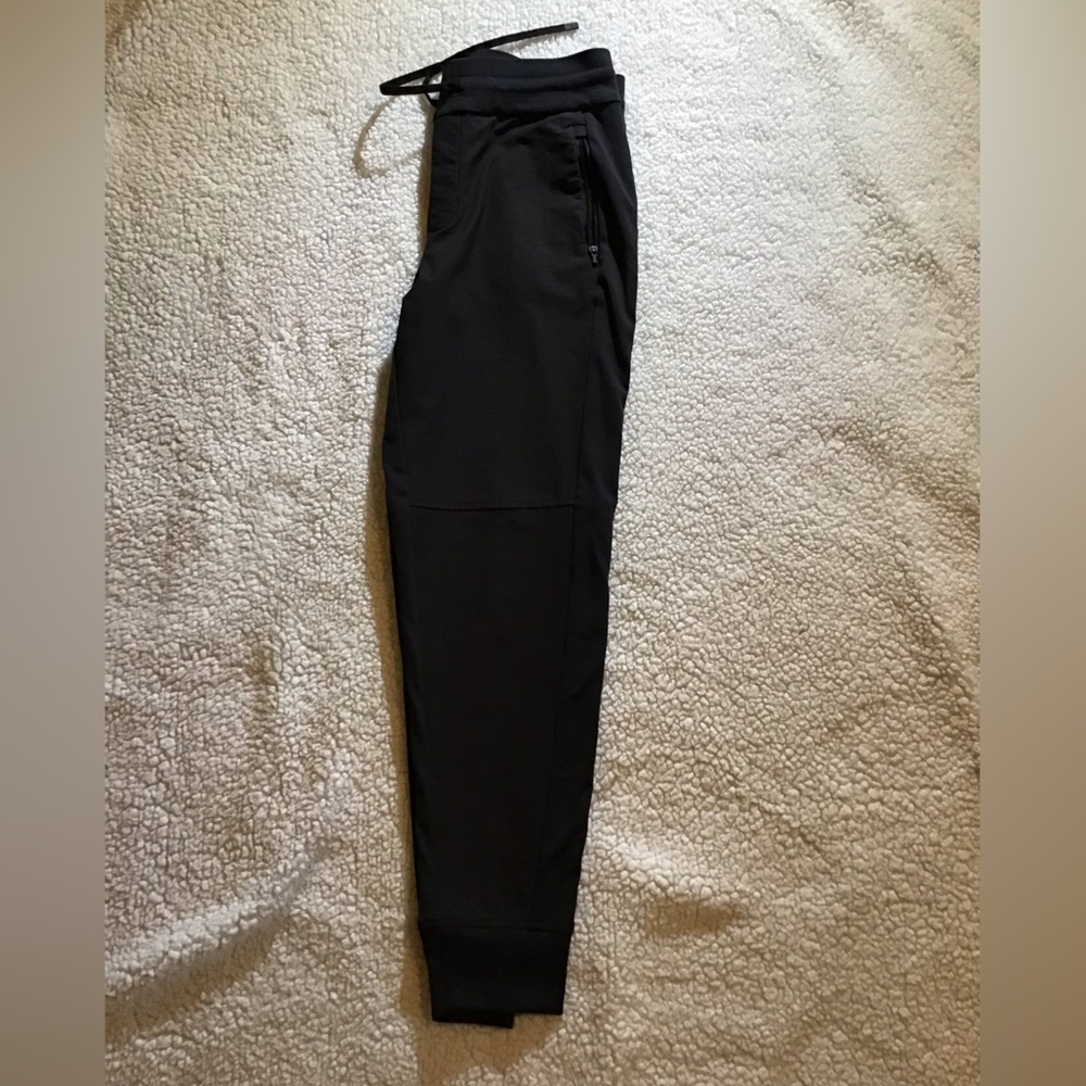 Athleta Headlands Hybrid Trek Jogger: sz 8